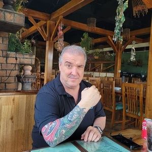 Meet your Posher, Mark